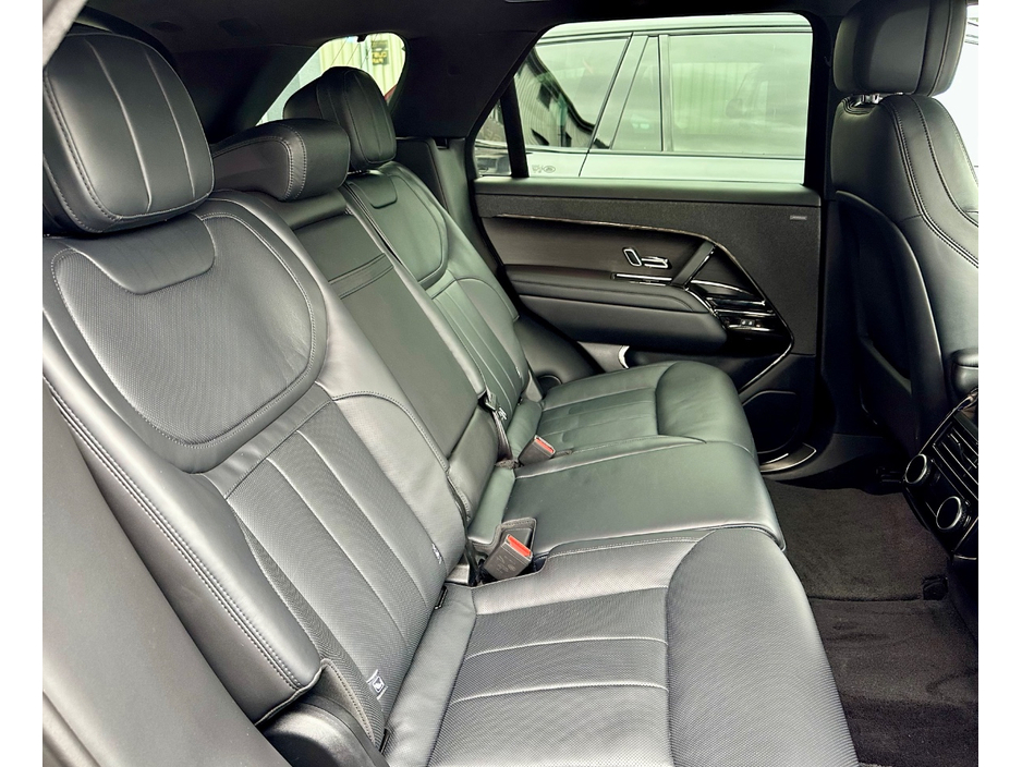 2023 Land Rover Range Rover Sport - image 11