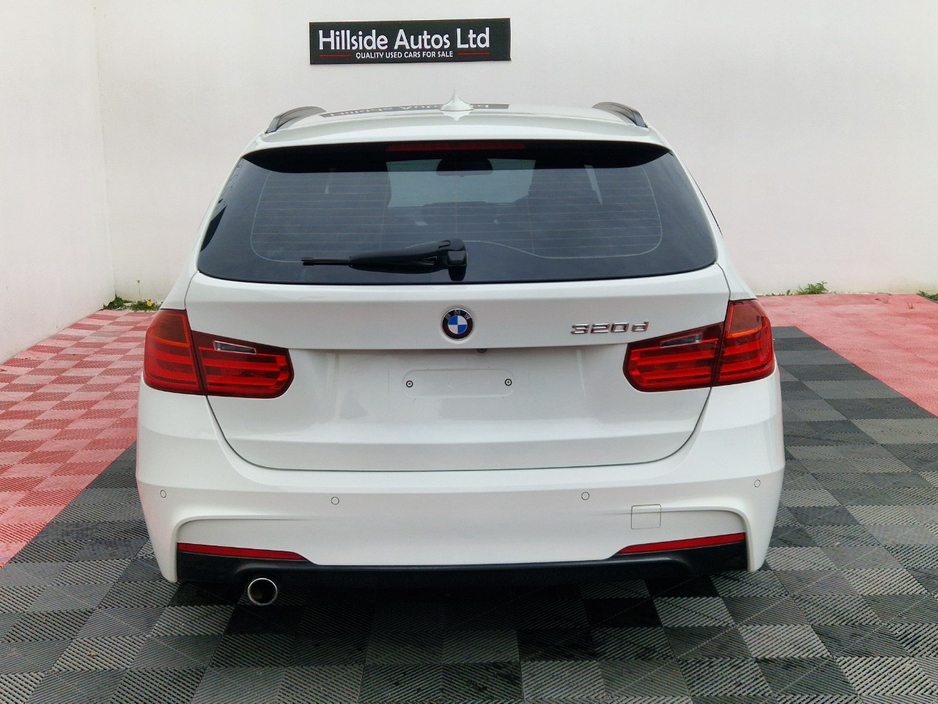 2013 BMW 3 Series - image 10