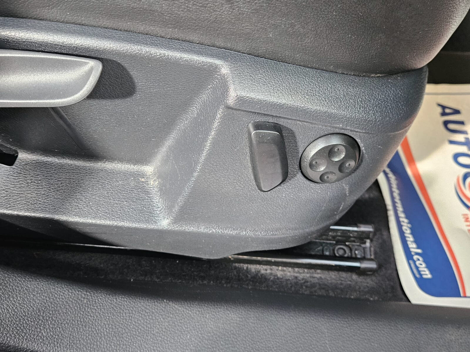 2013 Volkswagen Sharan - image 8