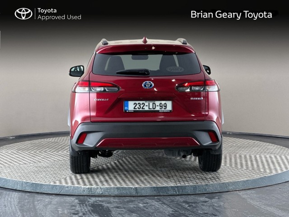 2023 Toyota Corolla Cross - image 4