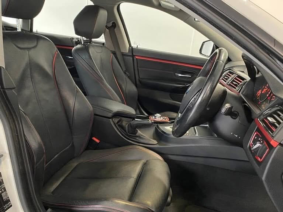 2017 BMW 4 Series - image 4