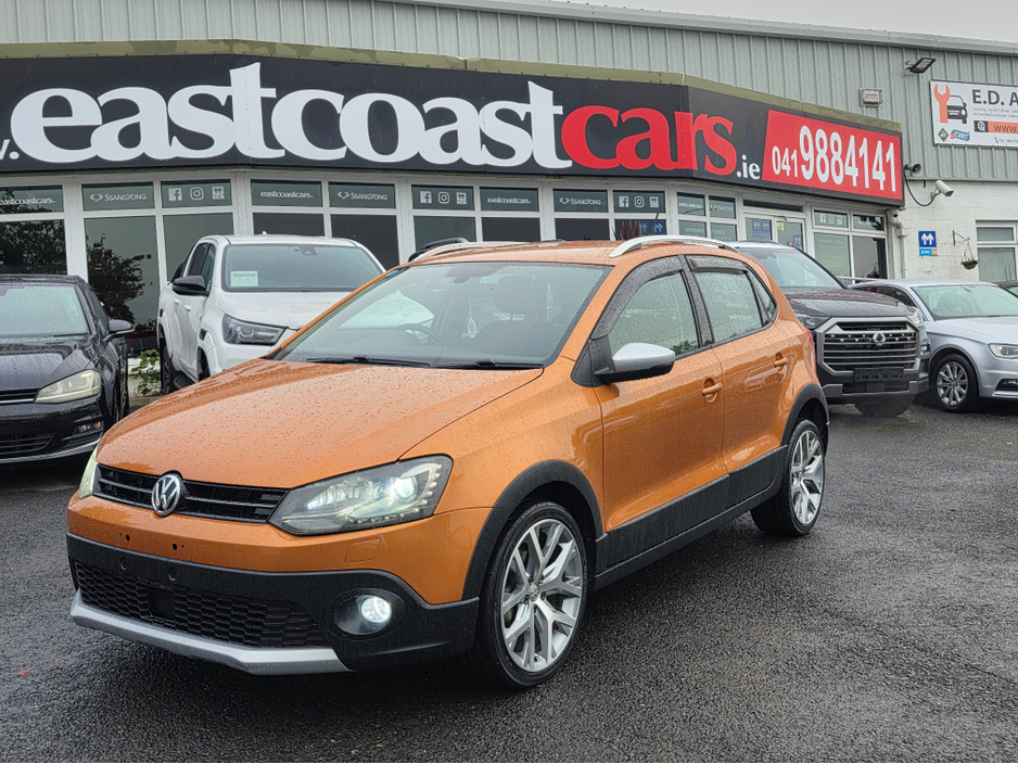 2015 Volkswagen Polo CROSS ( 152 REG ) 1.2 TSI HIGHLINE  CROSS EDITION / PARKING SENSORS / CLIMATE CONTROL // ONLY 58,060KLMs / SIMI DEALER // €11,950