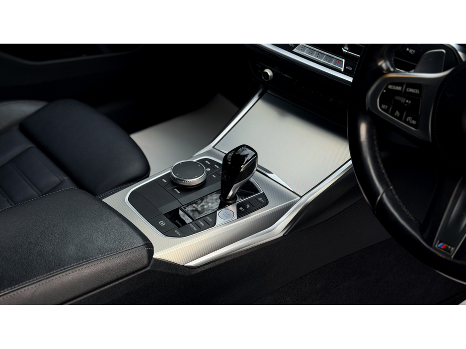 2021 BMW 3 Series 2021 (212)  BMW 330e M-SPORT X-DRIVE (4WD) 290BHP €25,999