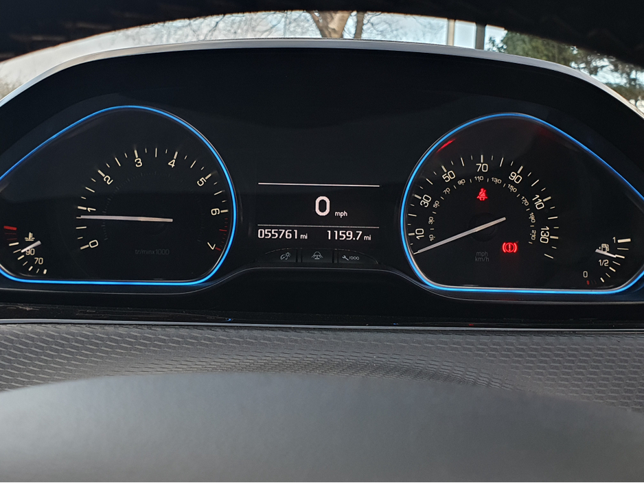 2016 Peugeot 2008 ALLURE 1.2L PETROL 82BHP MANUAL NCT 02/27 FINANCE AVAILABLE @ €47 PER WEEK 2 KEYS/ PARKING SENSORS/ HALF LEATHER SEATS/ TOUCH SCREEN MEDIA/ HISTORY CHECKED €8,750