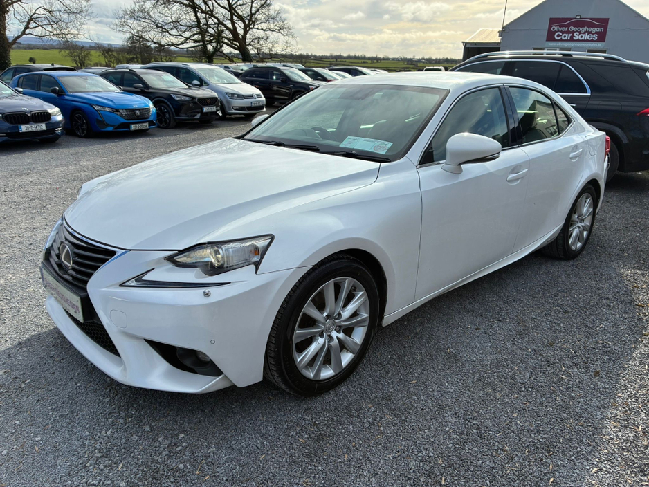 2016 Lexus IS 300 h - image 22