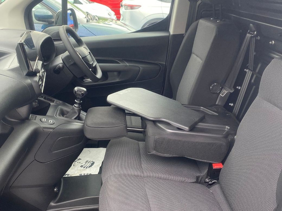 2026 Fiat Doblo - image 26