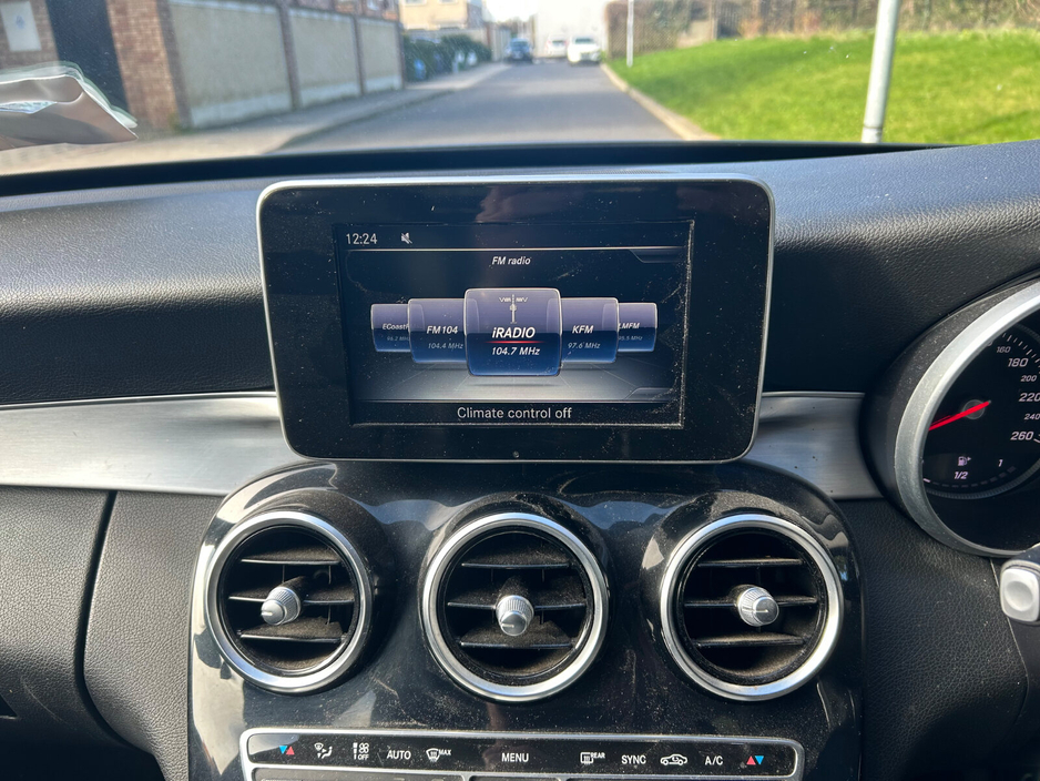 2016 Mercedes-Benz C Class - image 23