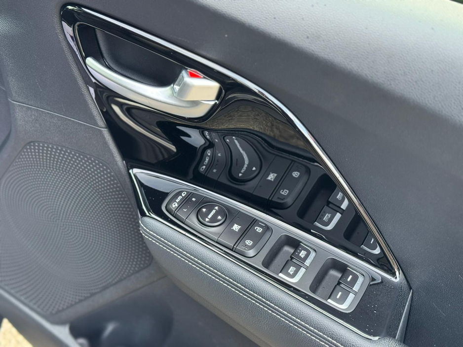 2019 Kia Niro TOP SPEC NCT 09/27 €15,950