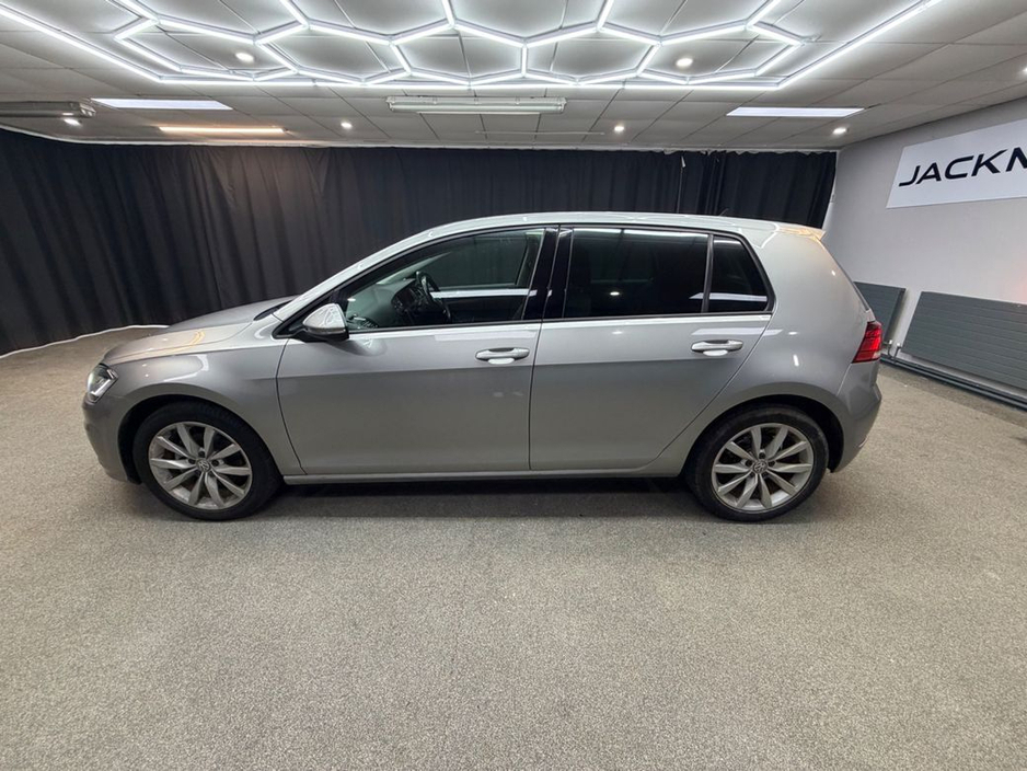 2018 Volkswagen Golf - image 6