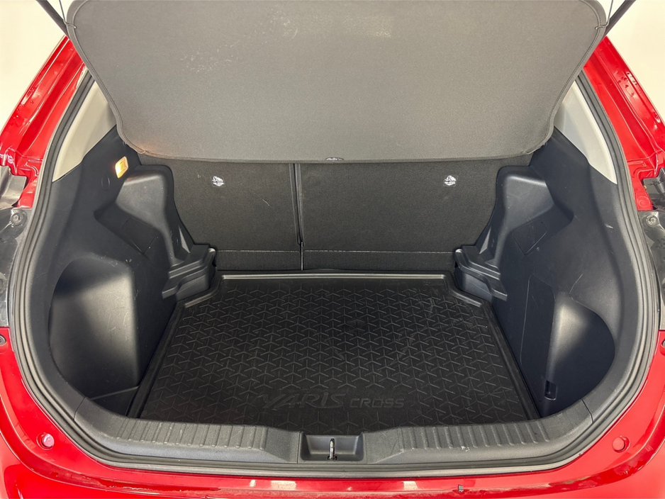 2023 Toyota Yaris CR LUNA**TOUCHSCREEN BLUETOOTH MEDIA**SEMI DIGITAL DASH**REVERSE CAMERA**PARKING SENSORS**MULTIFUNCTIONAL STEERING WHEEL**CRUISE CONTROL**KEYLESS START*8AUTO LIGHTS**AUTO WIPERS**ISOFIX** €26,795