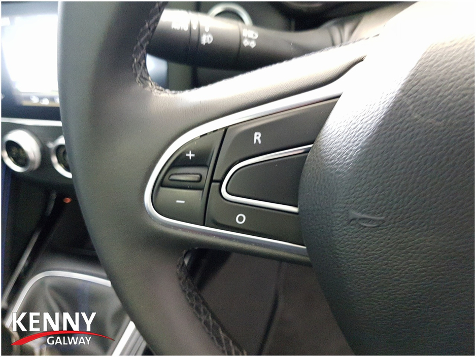 2020 Renault Kadjar - image 25