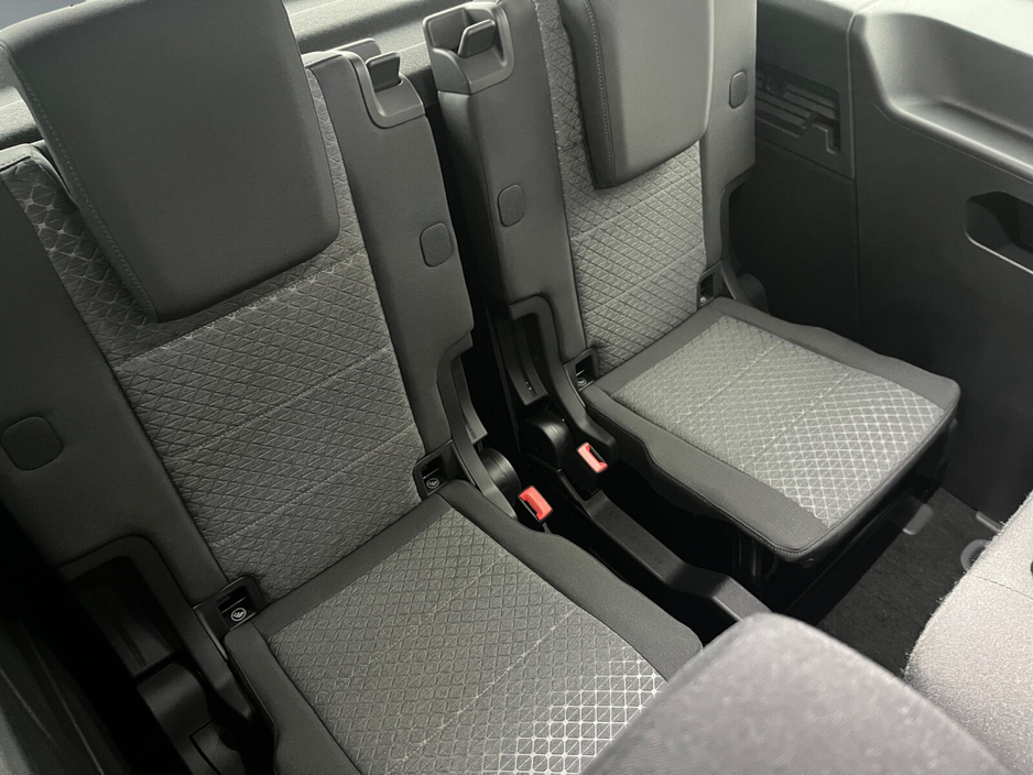 2026 Ford Tourneo Connect - image 13