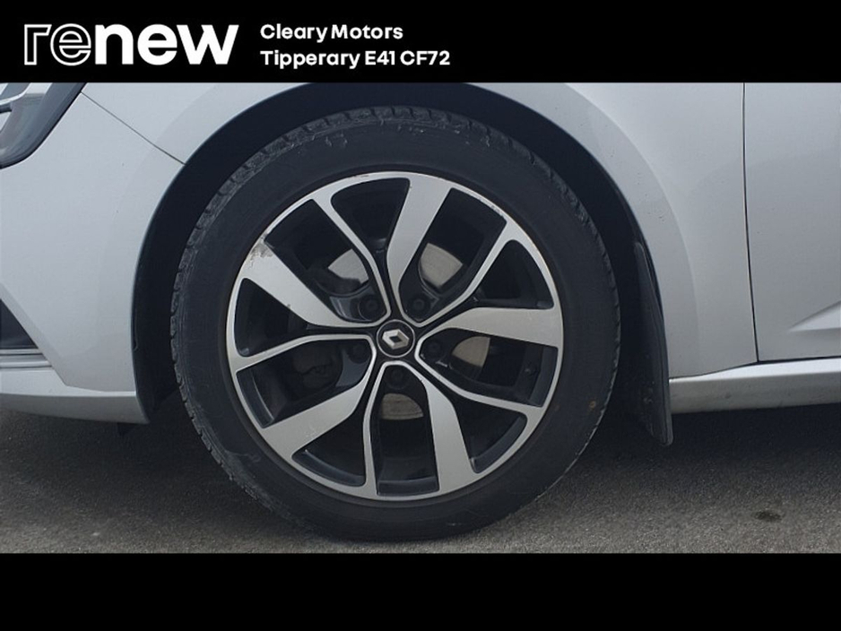 2019 Renault Megane - image 9