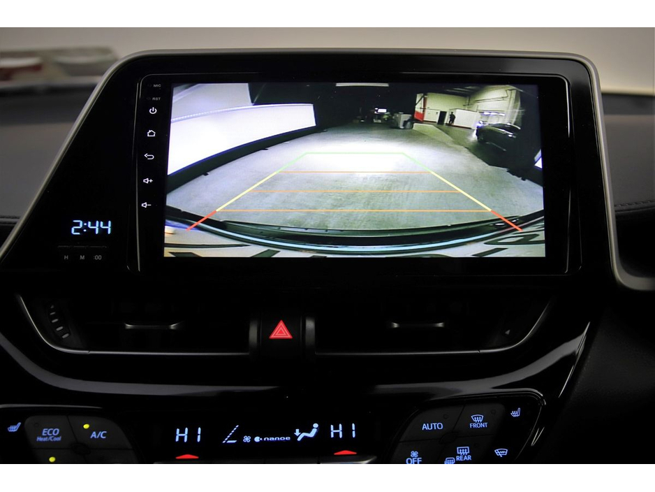 2017 Toyota C-HR 1.8 HYBRID *HALF LEATHER*9"ANDROID CAR PLAYER* €19,890