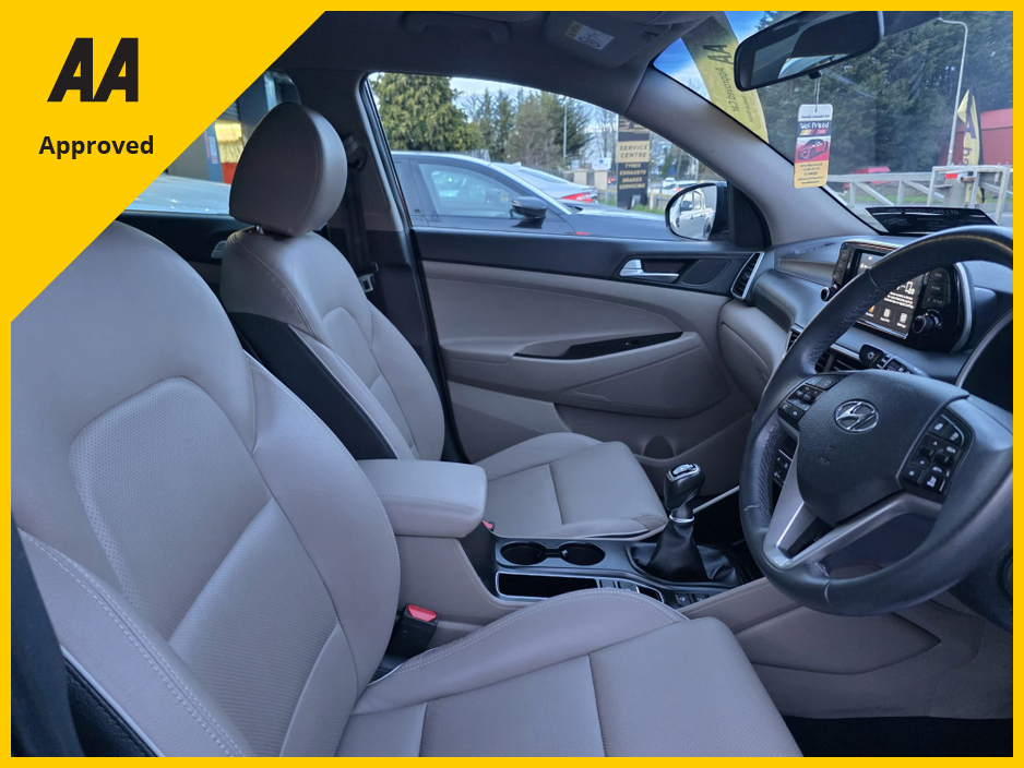 2020 Hyundai Tucson - image 3