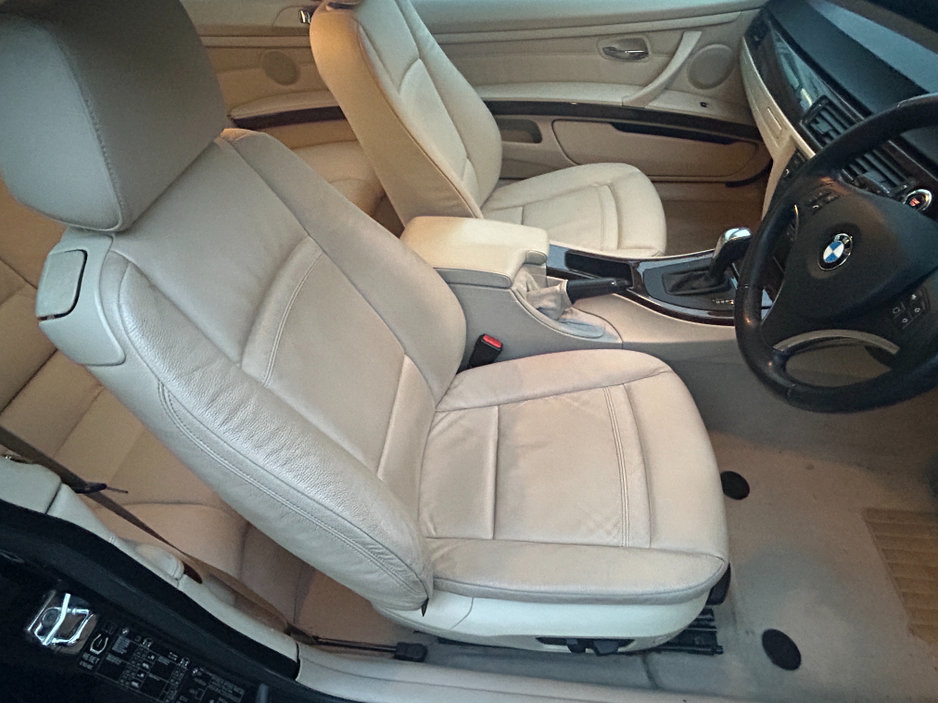 2008 BMW 3 Series - image 9