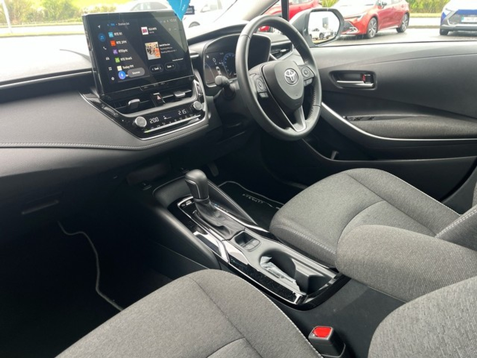 2024 Toyota Corolla - image 8