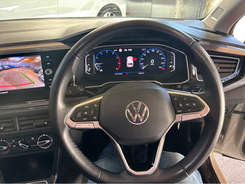 2023 Volkswagen Polo - image 15