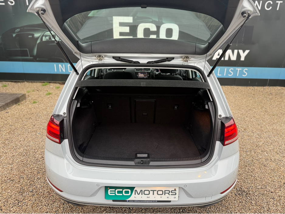 2018 Volkswagen Golf SE NAVIGATION 1.5 TSI BLUEMOTION TECHNOLOGY, 1.4, MANUAL, 2 YEAR NCT, LOW TAX, LOW INSURANCE €16,995