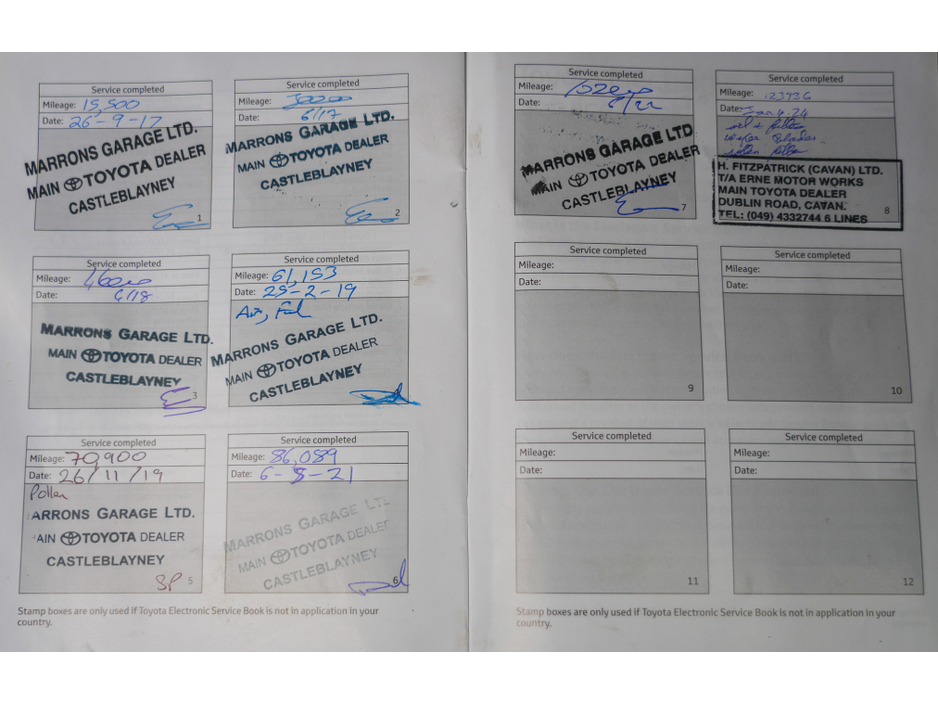 2016 Toyota Auris - image 18