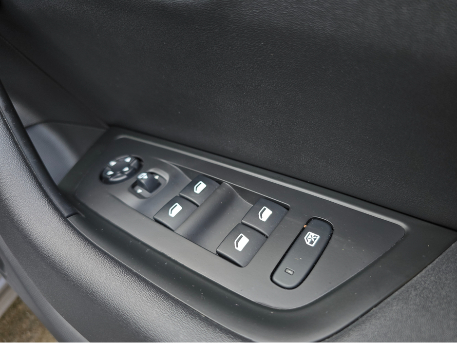 2022 Peugeot 508 - image 17