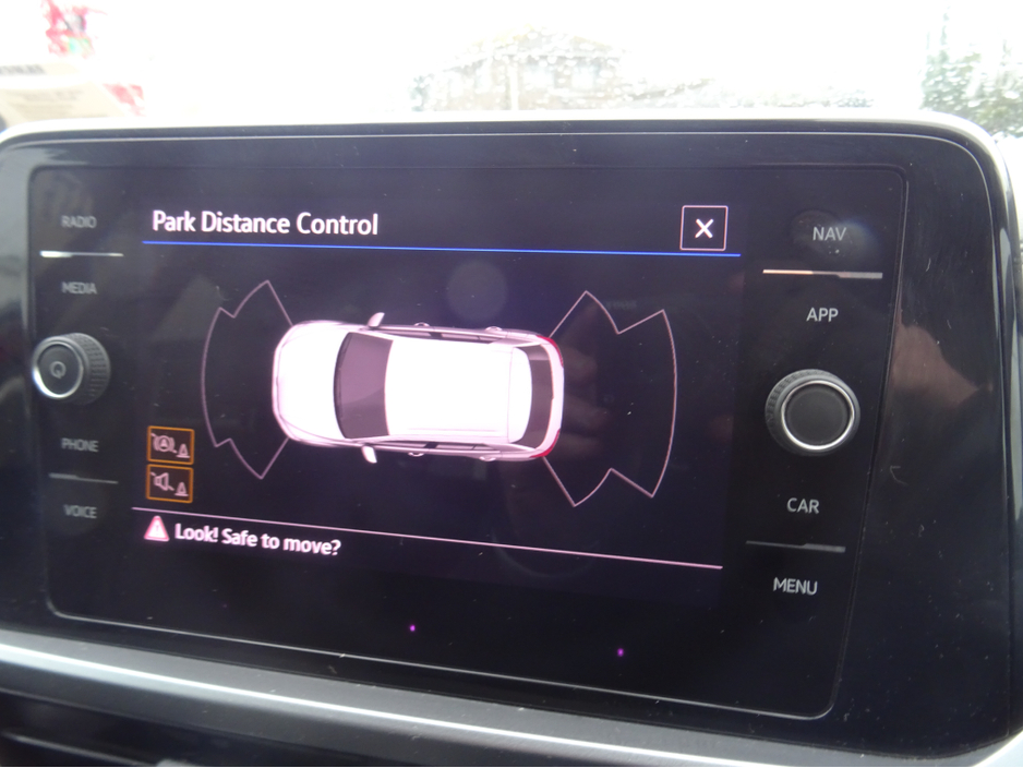 2023 Volkswagen T-Roc - image 16