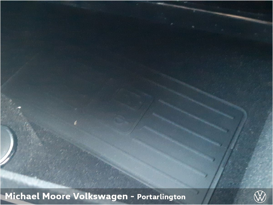 2026 Volkswagen Touareg - image 25