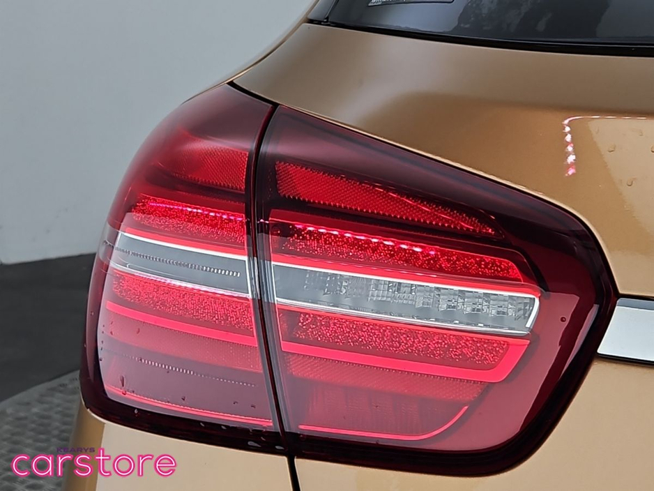 2017 Mercedes-Benz GLA Class - image 16