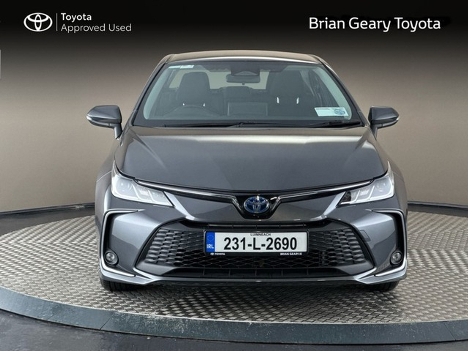 2023 Toyota Corolla HYBRID LUNA SALOON €27,950