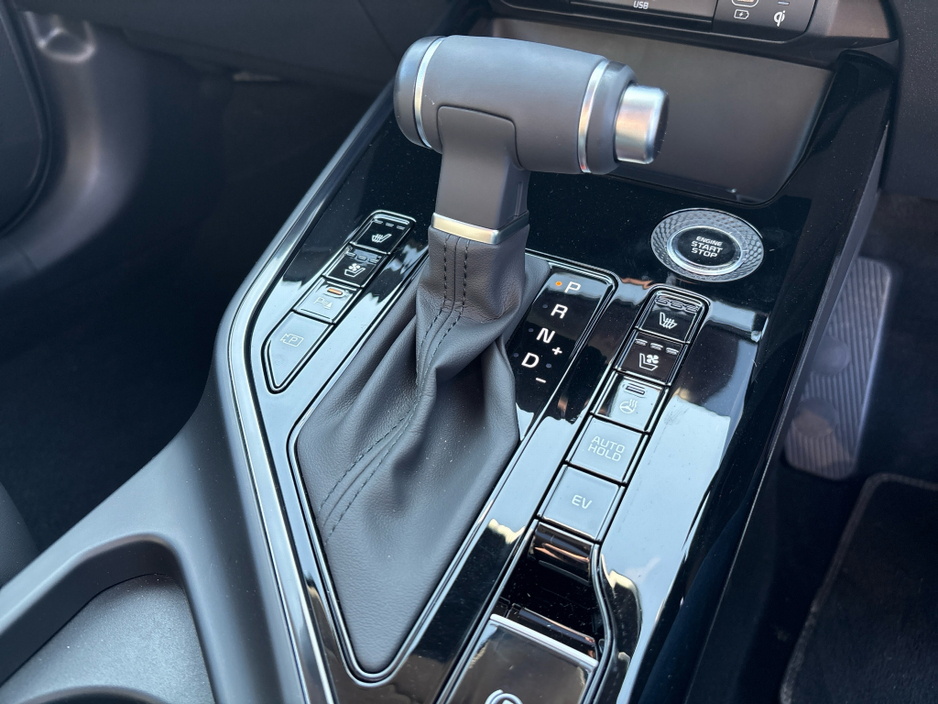 2026 Kia Niro - image 13