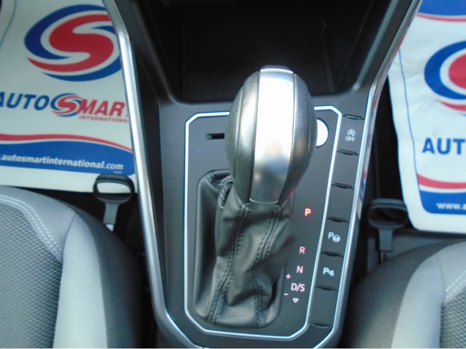 2018 Volkswagen Polo - image 35