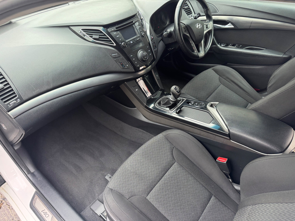 2015 Hyundai i40 Executive 1.7 Diesel €5,695