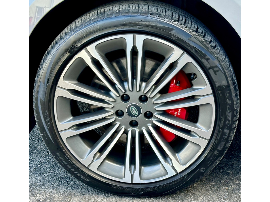 2024 Land Rover Range Rover Sport - image 13