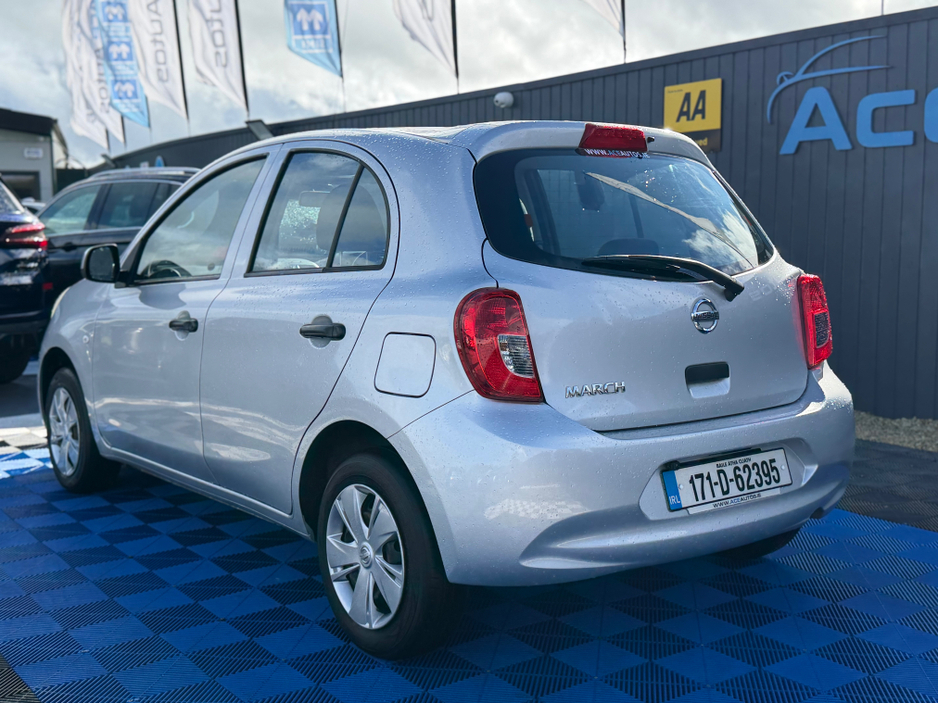 2017 Nissan March - image 5