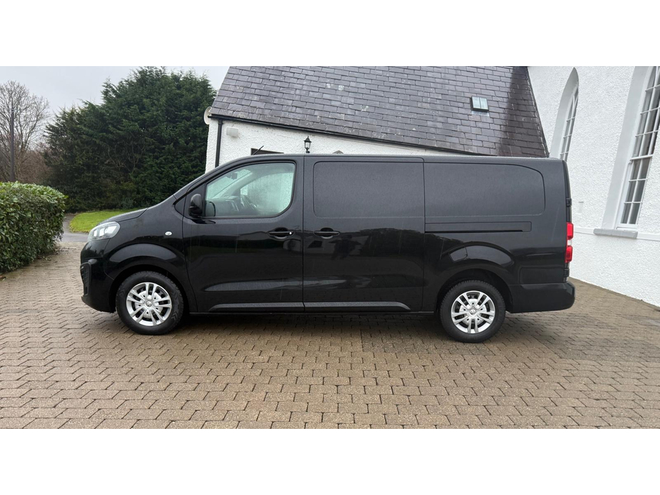 2021 Opel Vivaro 3100 SPORTIVE S/S L2H1 €14,630