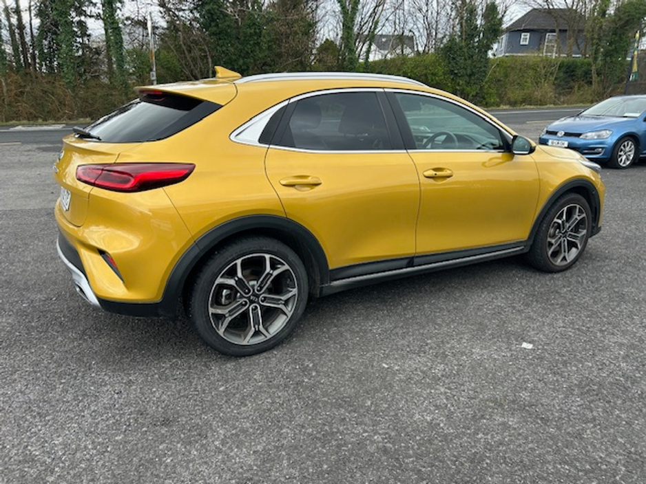 2019 Kia XCeed - image 4