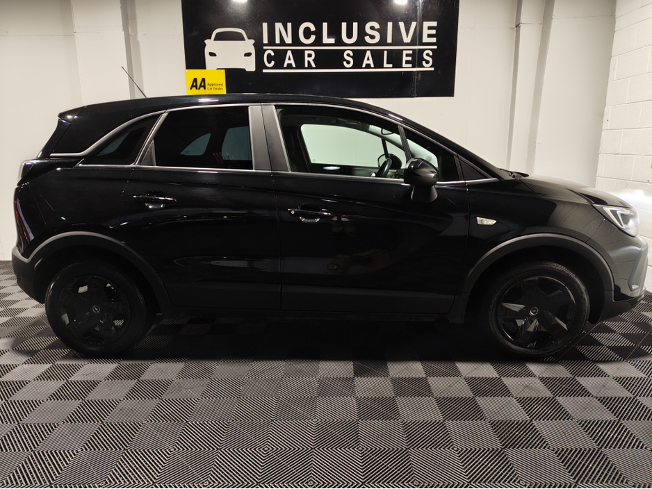 2022 Opel Crossland X - image 8