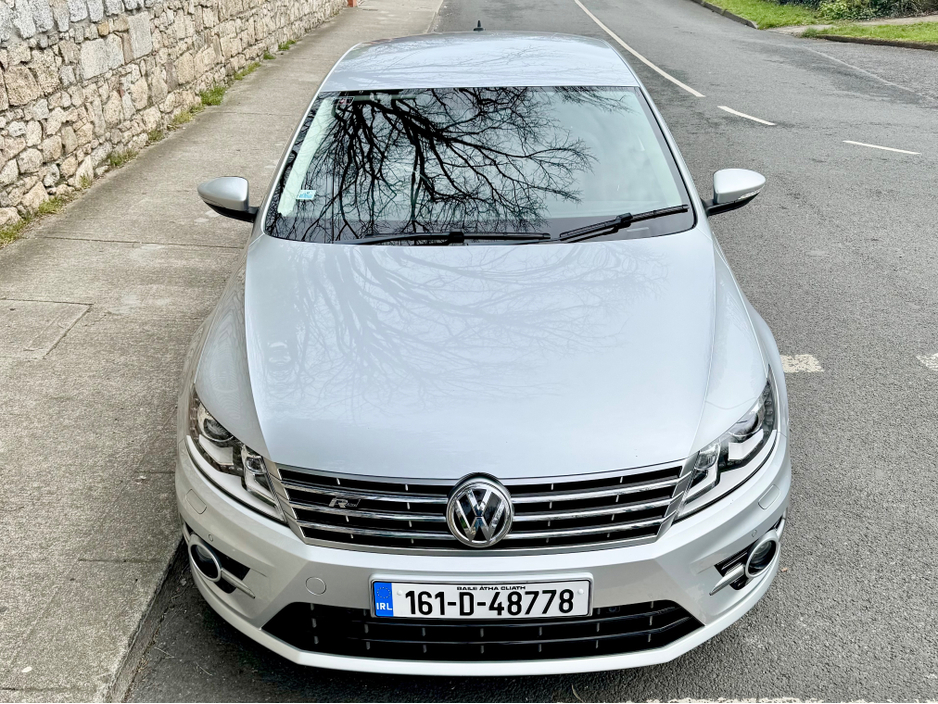 2016 Volkswagen Passat - image 5