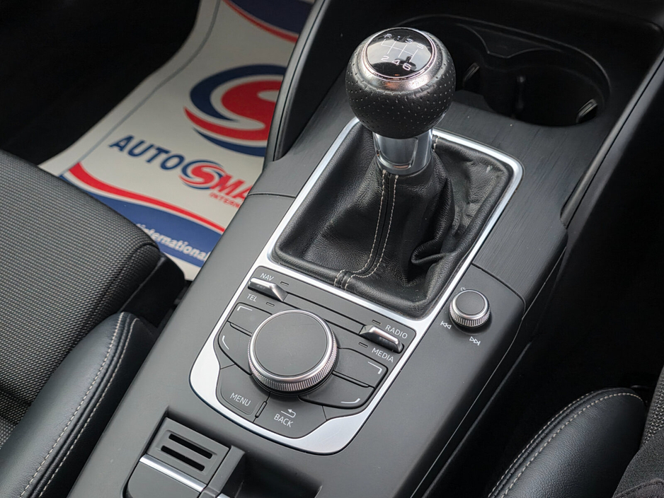 2015 Audi A3 1.6 TDI S LINE €9,995