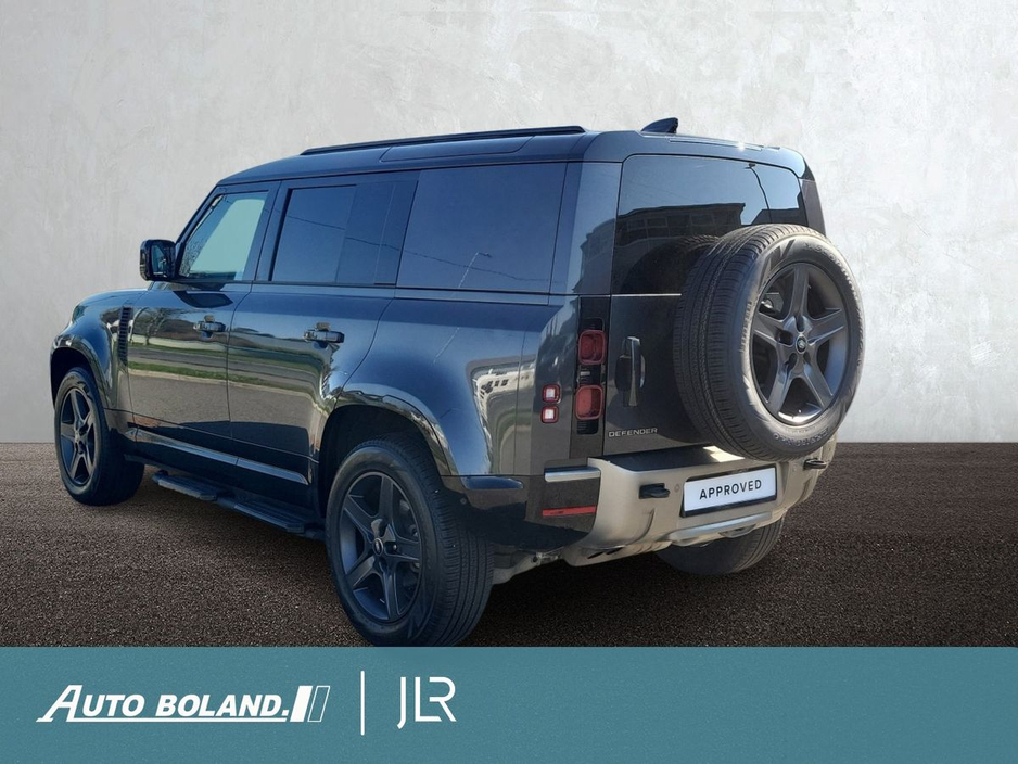 2025 Land Rover Defender - image 2