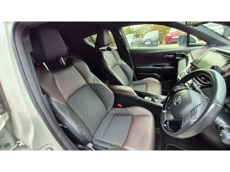 2019 Toyota C-HR - image 25