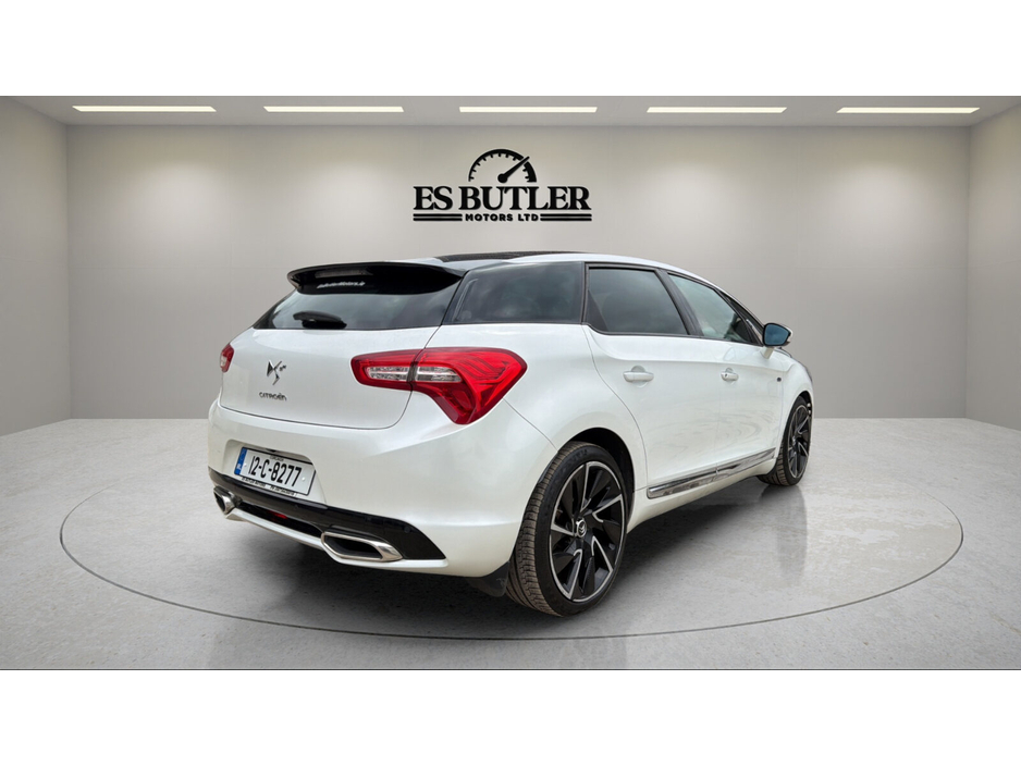 2012 Citroen DS5 - image 6