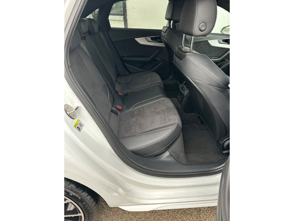 2021 Audi A4 - image 19