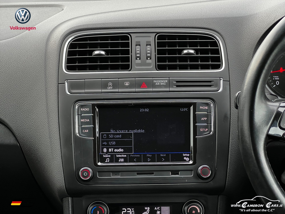 2014 Volkswagen Polo - image 17