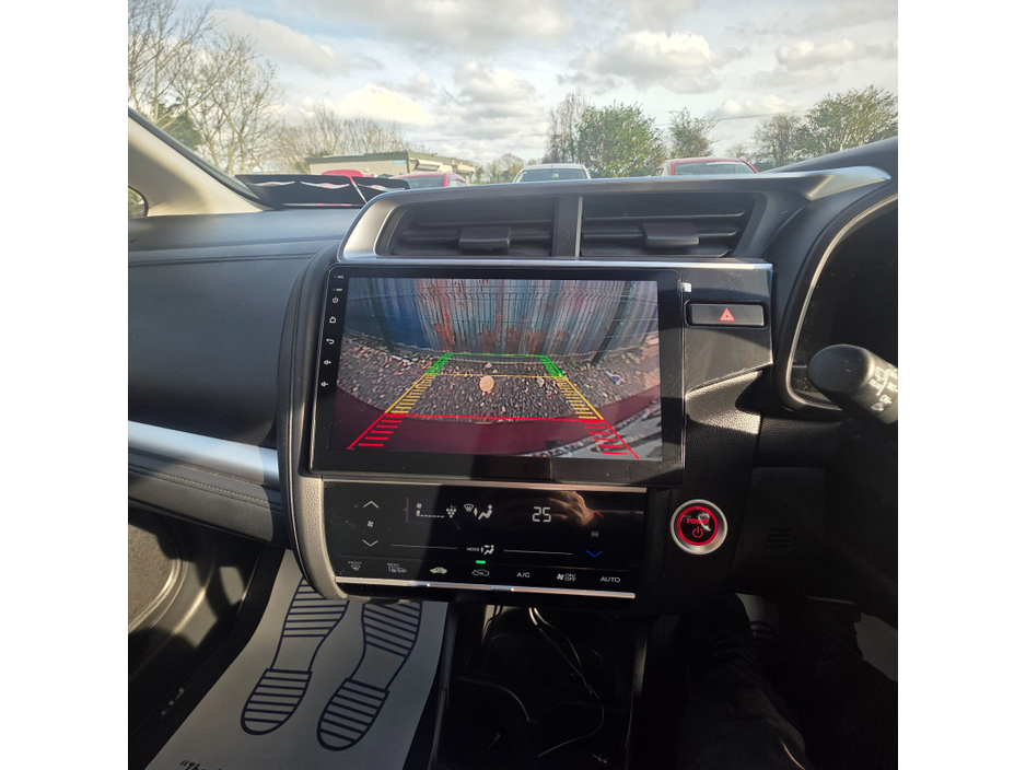 2017 Honda Fit - image 26