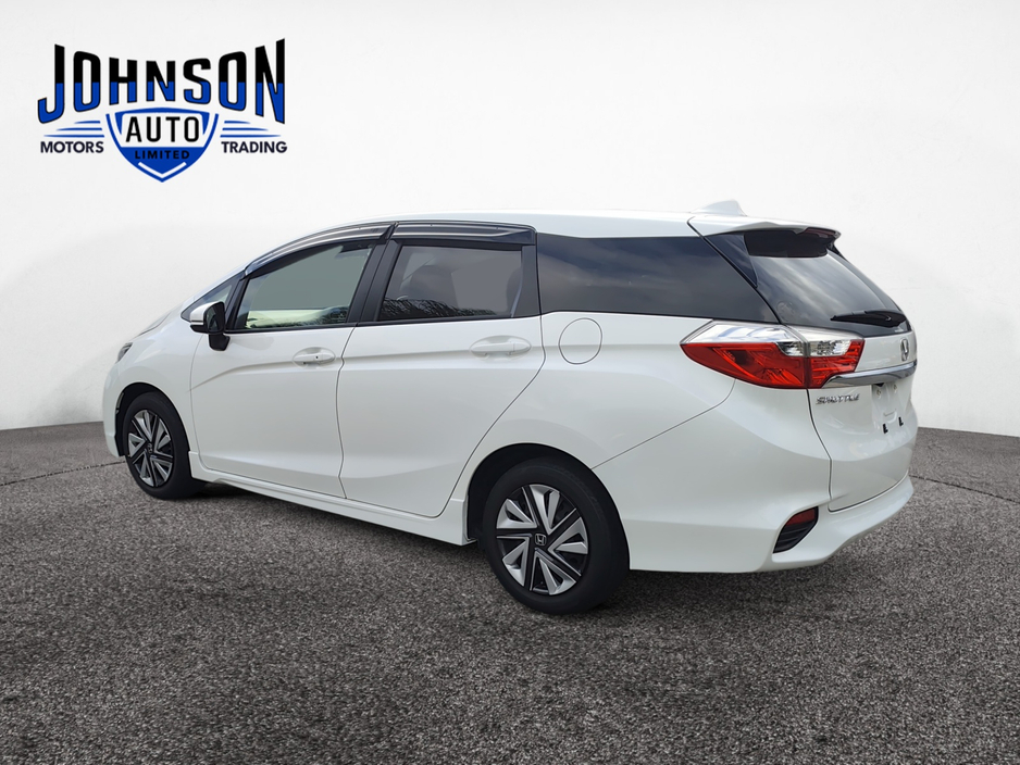 2017 Honda Shuttle - image 4