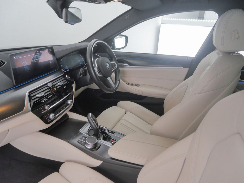 2023 BMW 5 Series 530e M Sport Saloon €46,900