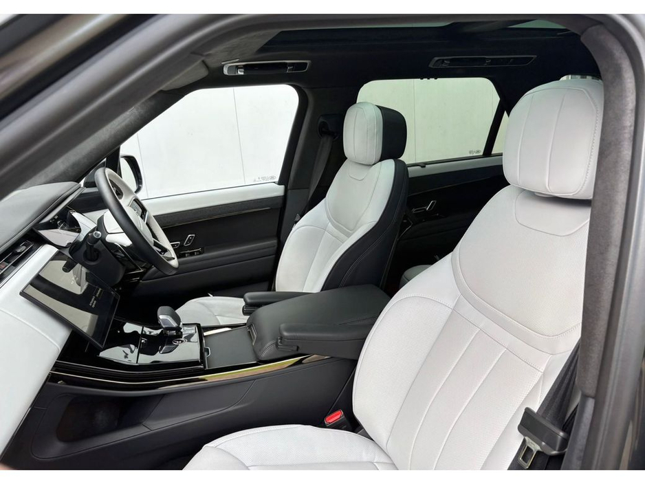 2025 Land Rover Range Rover Sport AUTOBIOGRAPHY €139,888