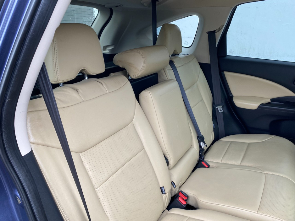 2018 Honda CR-V - image 11