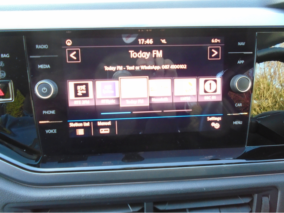 2018 Volkswagen Polo - image 36